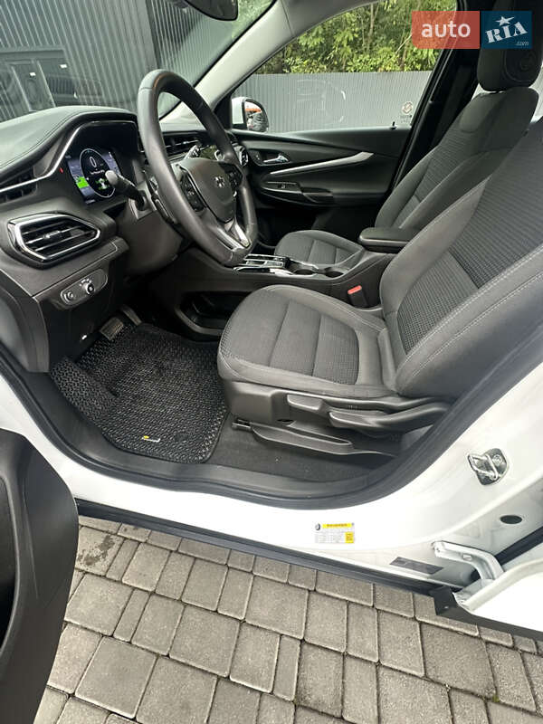 Позашляховик / Кросовер Chevrolet Bolt EUV 2023 в Рівному фото 31 Позашляховик / Кросовер Chevrolet Bolt EUV 2023 в Рівному