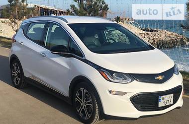 Хетчбек Chevrolet Bolt EV 2017 в 