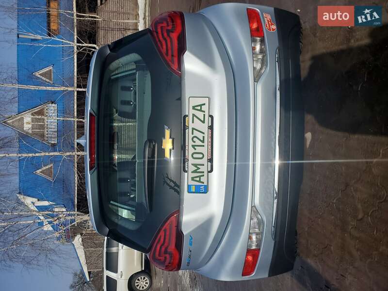 Хэтчбек Chevrolet Bolt EV 2017 в Бердичеве фото 5 Хэтчбек Chevrolet Bolt EV 2017 в Бердичеве