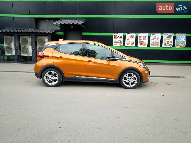 Хетчбек Chevrolet Bolt EV 2017 в Могилів-Подільському