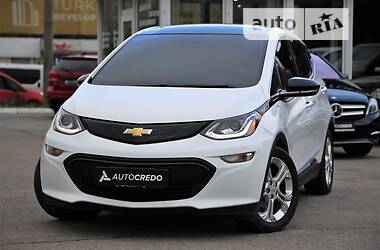 Хетчбек Chevrolet Bolt EV 2017 в 