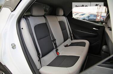 Хетчбек Chevrolet Bolt EV 2017 в 