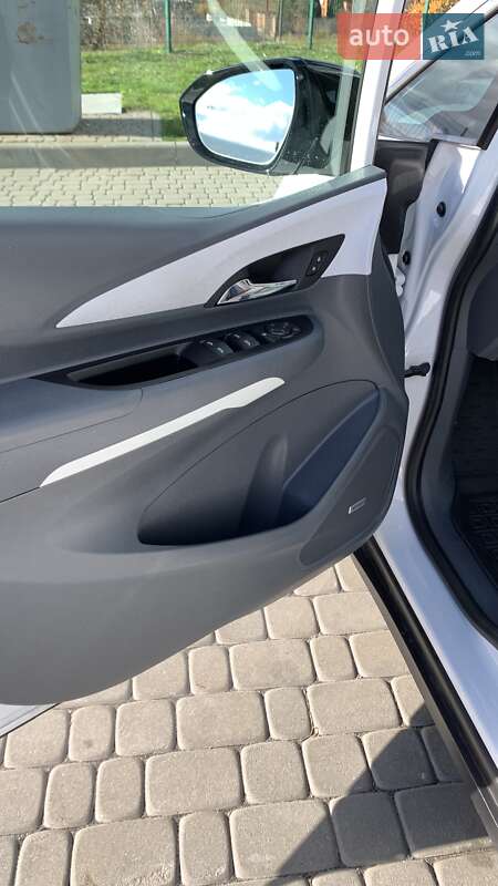 Хэтчбек Chevrolet Bolt EV 2020 в Каменском