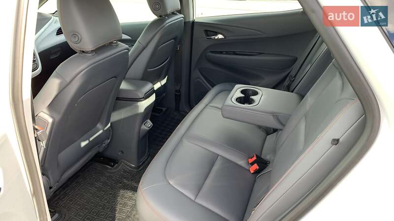 Хэтчбек Chevrolet Bolt EV 2020 в Каменском