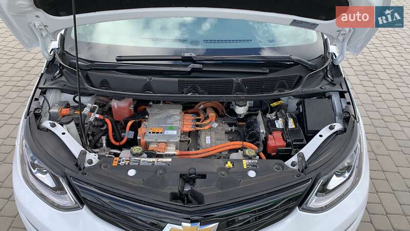 Хэтчбек Chevrolet Bolt EV 2020 в Каменском