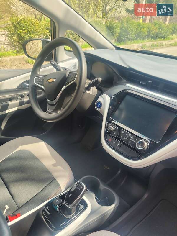 Хэтчбек Chevrolet Bolt EV 2017 в Киеве
