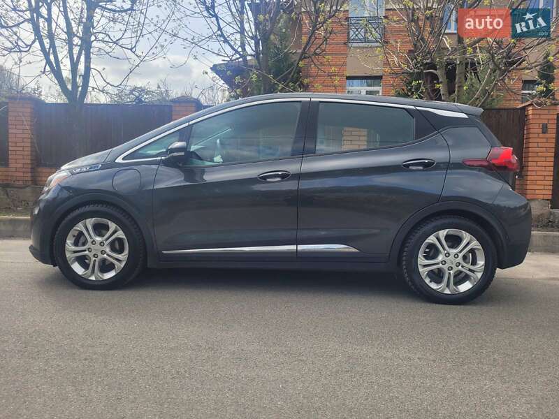 Хэтчбек Chevrolet Bolt EV 2017 в Киеве