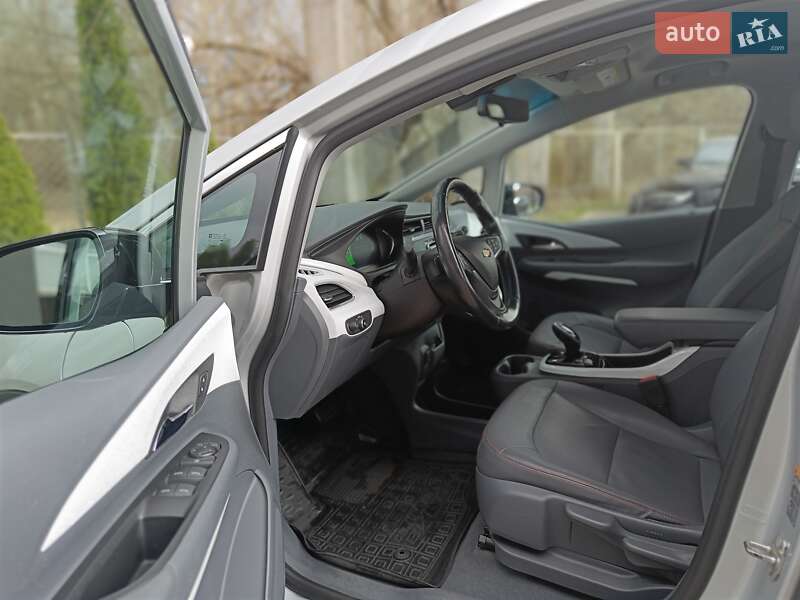 Хэтчбек Chevrolet Bolt EV 2017 в Львове фото 10 Хэтчбек Chevrolet Bolt EV 2017 в Львове