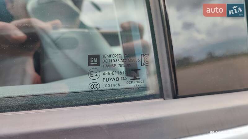 Хэтчбек Chevrolet Bolt EV 2017 в Одессе фото 25 Хэтчбек Chevrolet Bolt EV 2017 в Одессе