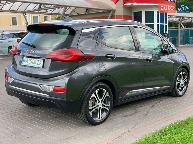 Хэтчбек Chevrolet Bolt EV 2018 в Киеве