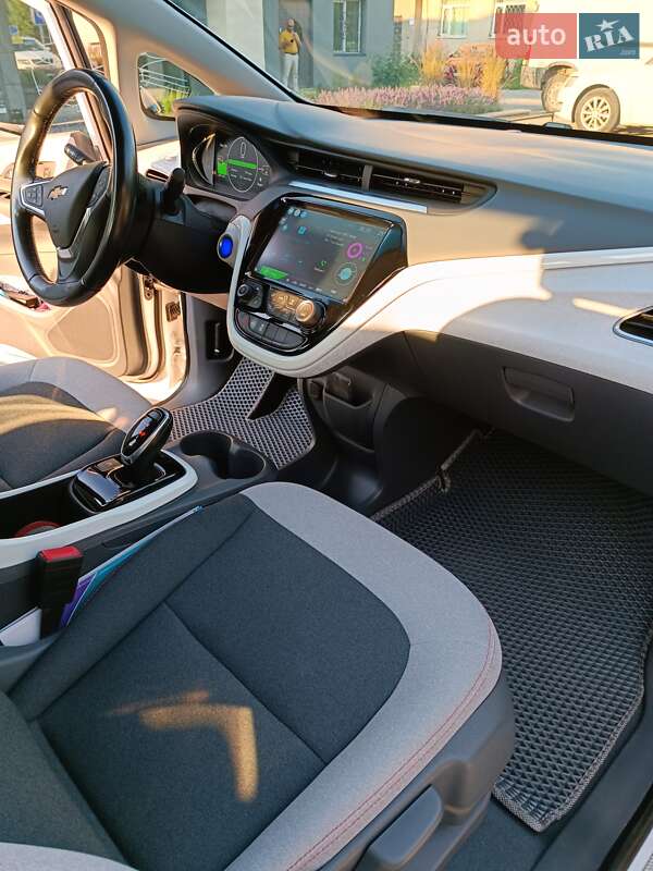Хетчбек Chevrolet Bolt EV 2020 в Львові