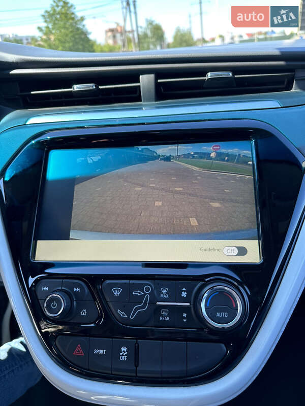 Хэтчбек Chevrolet Bolt EV 2017 в Ужгороде