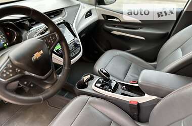 Хэтчбек Chevrolet Bolt EV 2020 в 
