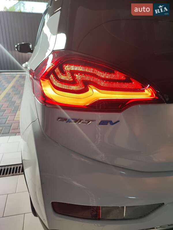 Хетчбек Chevrolet Bolt EV 2017 в Києві