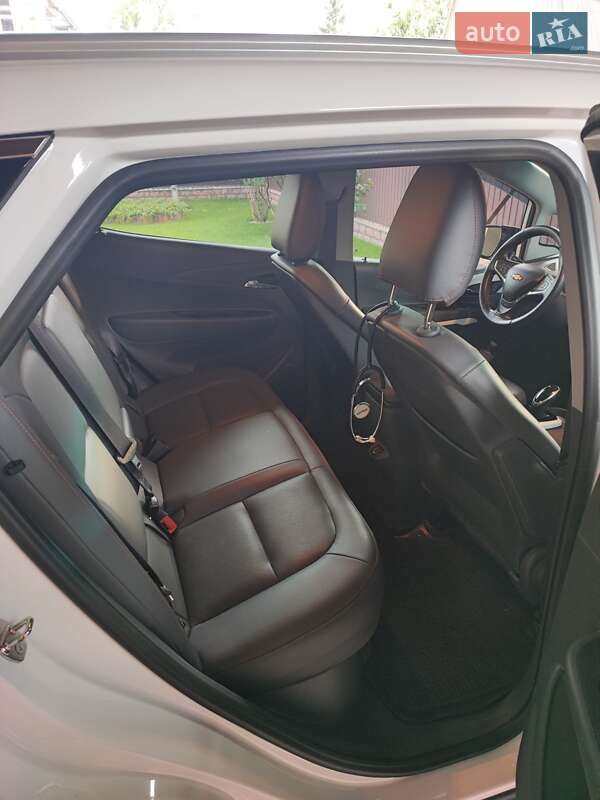 Хетчбек Chevrolet Bolt EV 2017 в Києві