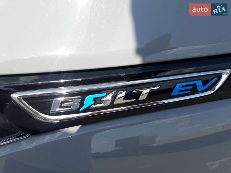 Хэтчбек Chevrolet Bolt EV 2020 в Киеве фото 9 Хэтчбек Chevrolet Bolt EV 2020 в Киеве
