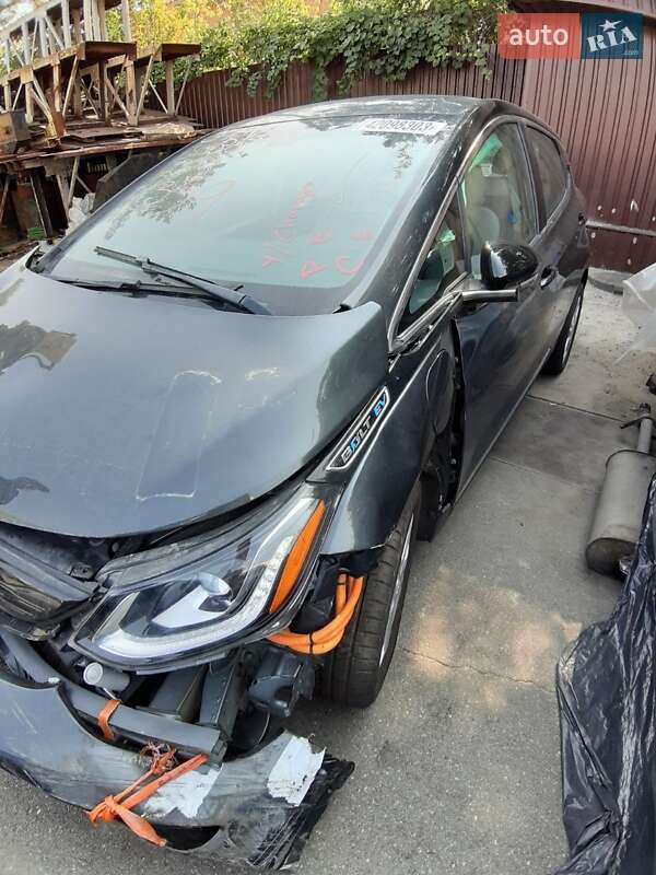 Хэтчбек Chevrolet Bolt EV 2020 в Киеве