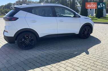 Хэтчбек Chevrolet Bolt EV 2022 в 