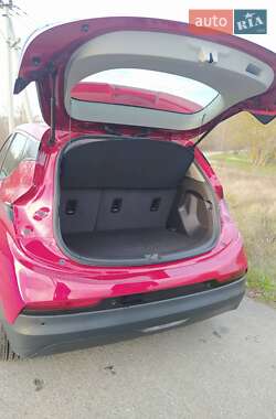 Хэтчбек Chevrolet Bolt EV 2022 в 
