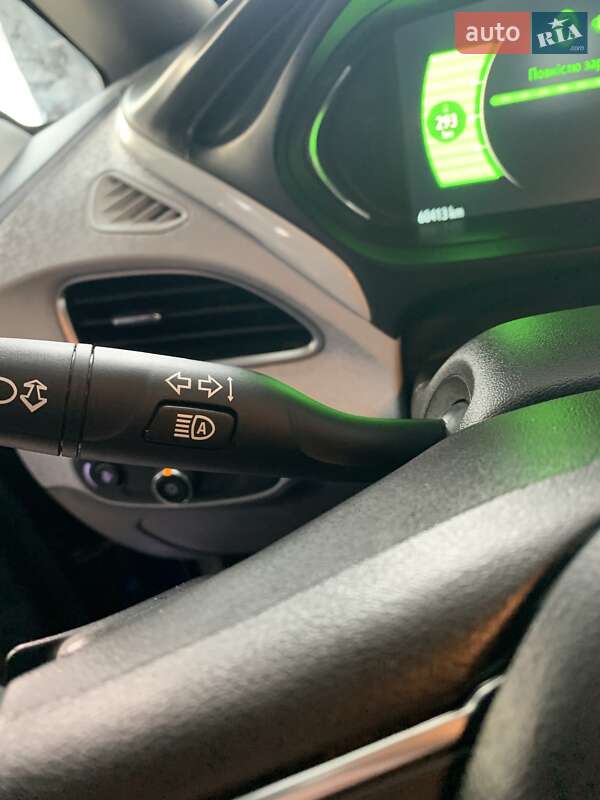 Хетчбек Chevrolet Bolt EV 2021 в Києві фото 4 Хетчбек Chevrolet Bolt EV 2021 в Києві