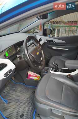 Хэтчбек Chevrolet Bolt EV 2017 в 