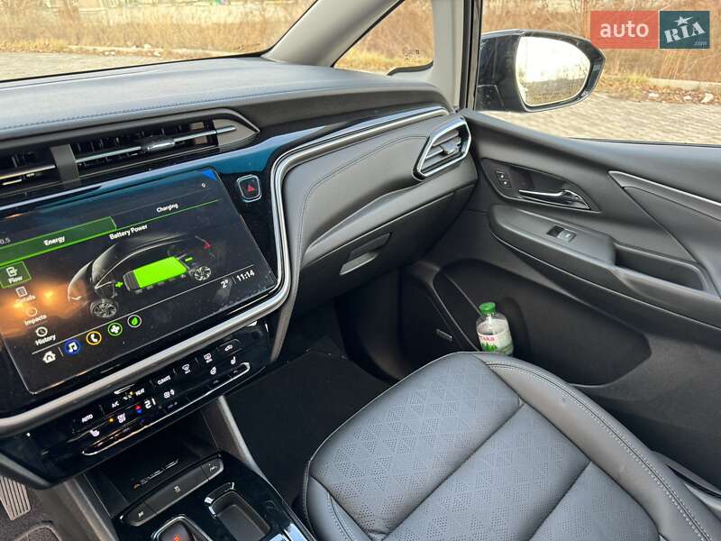 Хэтчбек Chevrolet Bolt EV 2022 в Киеве