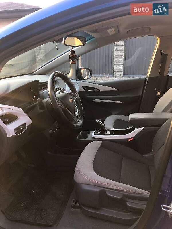 Хетчбек Chevrolet Bolt EV 2017 в Києві фото 13 Хетчбек Chevrolet Bolt EV 2017 в Києві