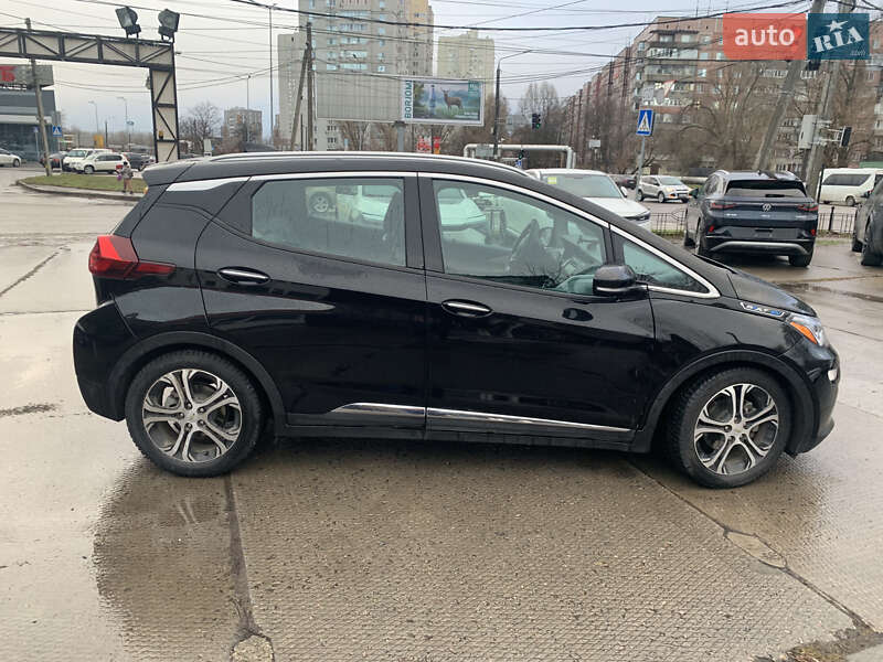 Хэтчбек Chevrolet Bolt EV 2018 в Днепре