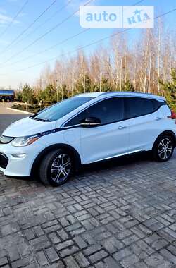 Хэтчбек Chevrolet Bolt EV 2017 в 