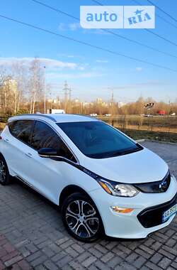 Хэтчбек Chevrolet Bolt EV 2017 в 