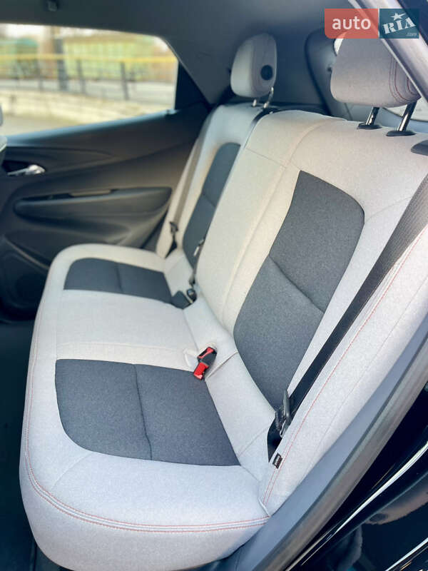 Хетчбек Chevrolet Bolt EV 2020 в Дніпрі фото 23 Хетчбек Chevrolet Bolt EV 2020 в Дніпрі