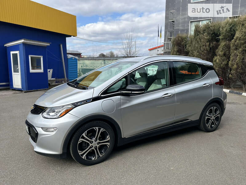 Хэтчбек Chevrolet Bolt EV 2017 в Киеве