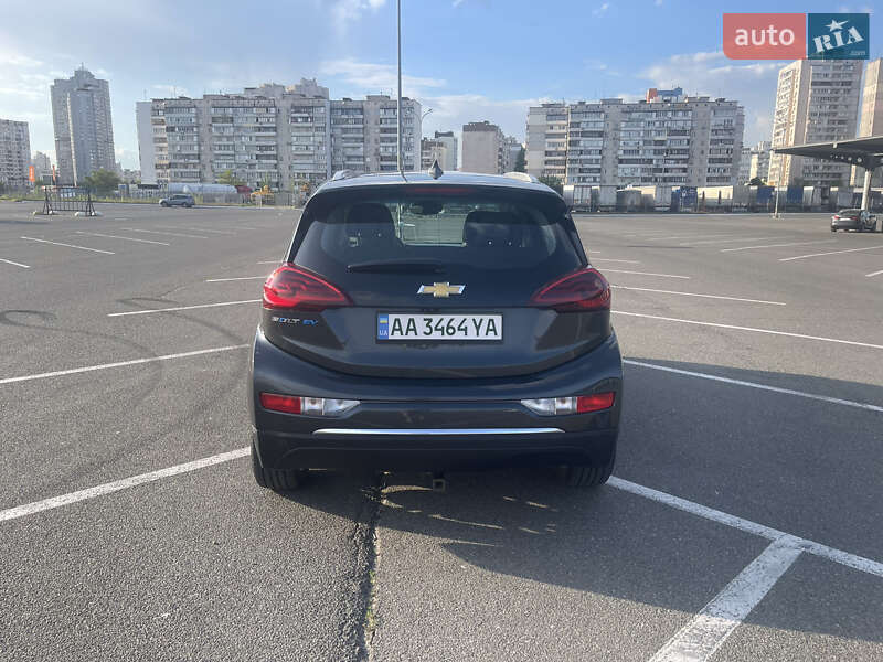 Хэтчбек Chevrolet Bolt EV 2018 в Киеве фото 3 Хэтчбек Chevrolet Bolt EV 2018 в Киеве