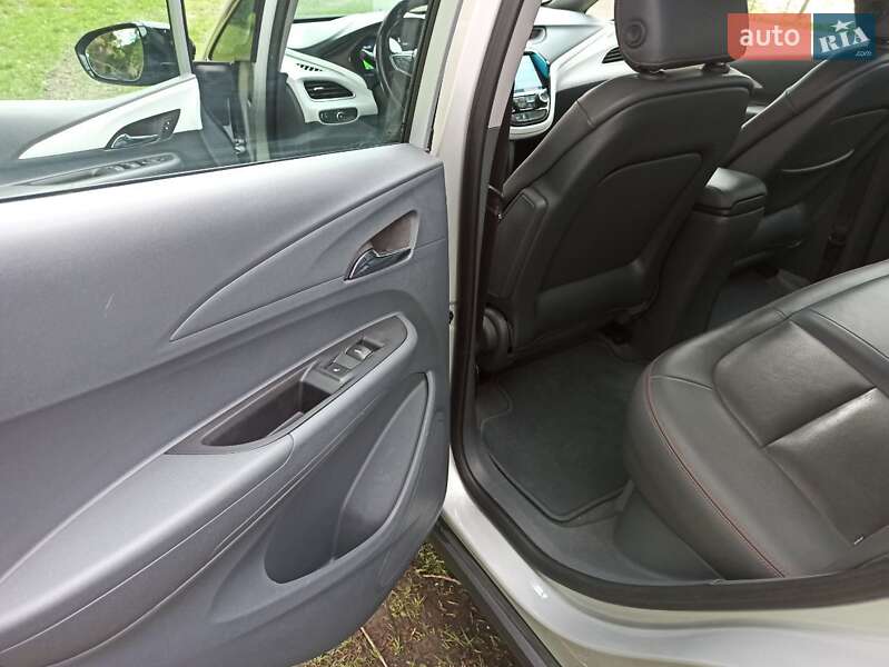 Хэтчбек Chevrolet Bolt EV 2017 в Сквире