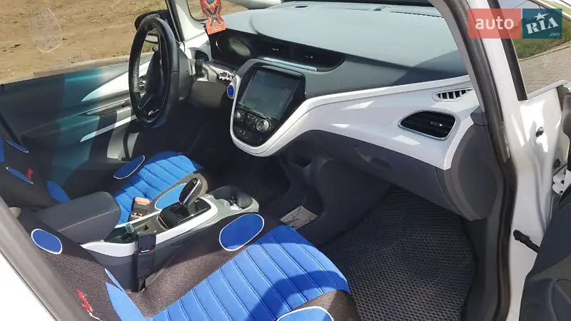 Chevrolet Bolt EV 2017 VIN 1G1FX6S02H4175188 фото оголошення 11 з 34