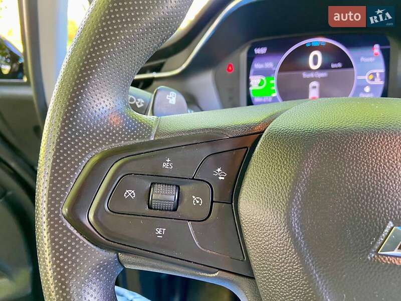 Хетчбек Chevrolet Bolt EV 2022 в Києві