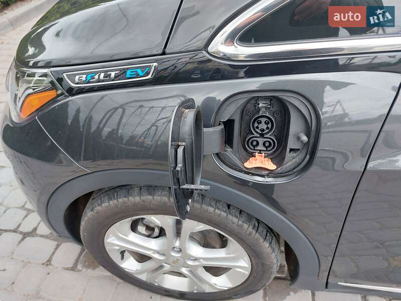 Хетчбек Chevrolet Bolt EV 2019 в Львові