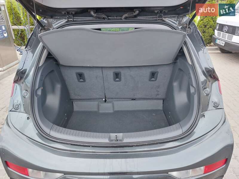 Хетчбек Chevrolet Bolt EV 2019 в Львові