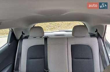 Хэтчбек Chevrolet Bolt EV 2017 в 