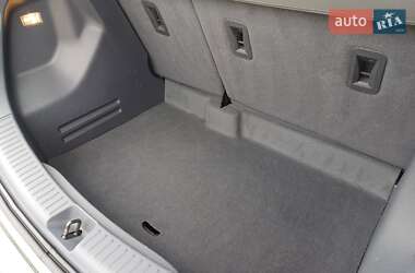 Хэтчбек Chevrolet Bolt EV 2017 в 