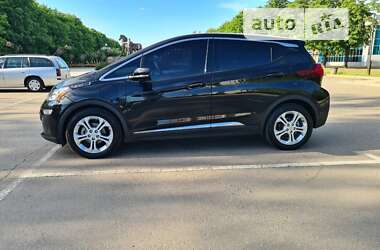 Хэтчбек Chevrolet Bolt EV 2021 в 