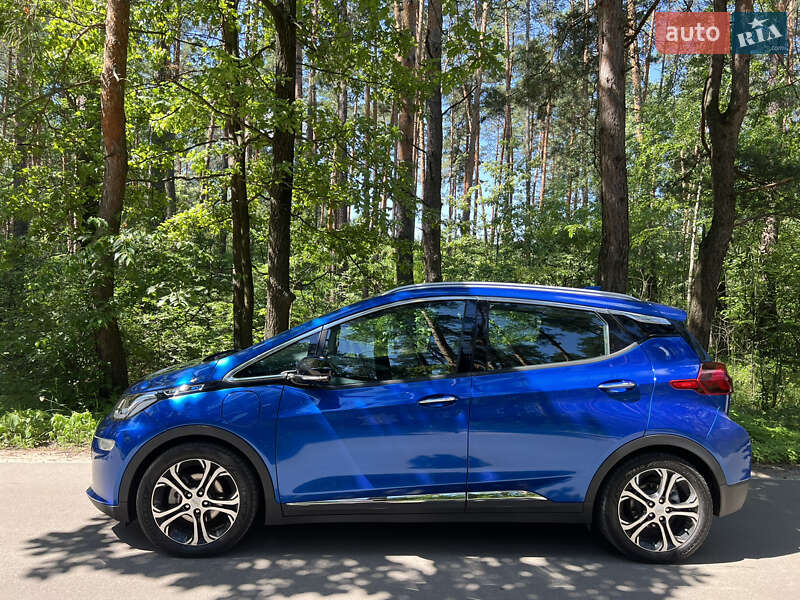 Хэтчбек Chevrolet Bolt EV 2020 в Броварах