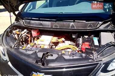 Хэтчбек Chevrolet Bolt EV 2017 в Запорожье