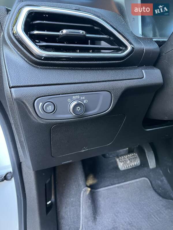 Хетчбек Chevrolet Bolt EV 2022 в Полтаві