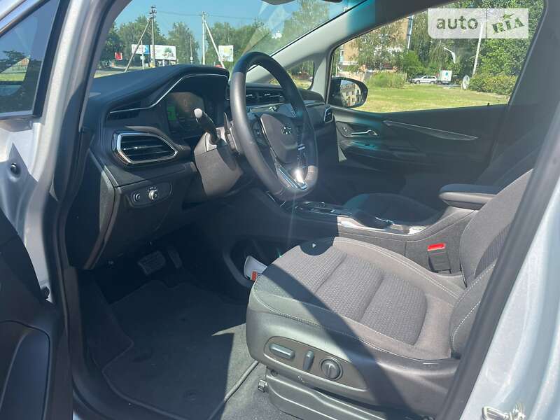 Хетчбек Chevrolet Bolt EV 2022 в Києві
