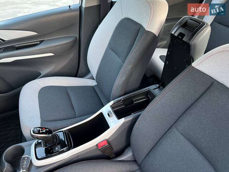 Хэтчбек Chevrolet Bolt EV 2020 в Днепре фото 31 Хэтчбек Chevrolet Bolt EV 2020 в Днепре