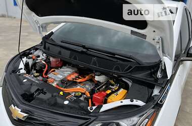 Хэтчбек Chevrolet Bolt EV 2020 в 