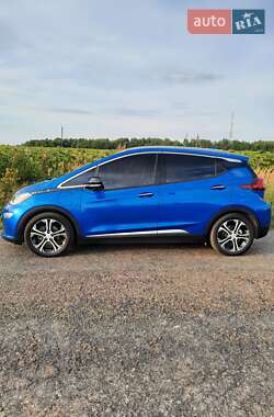 Хэтчбек Chevrolet Bolt EV 2017 в 
