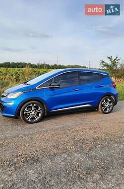 Хэтчбек Chevrolet Bolt EV 2017 в 