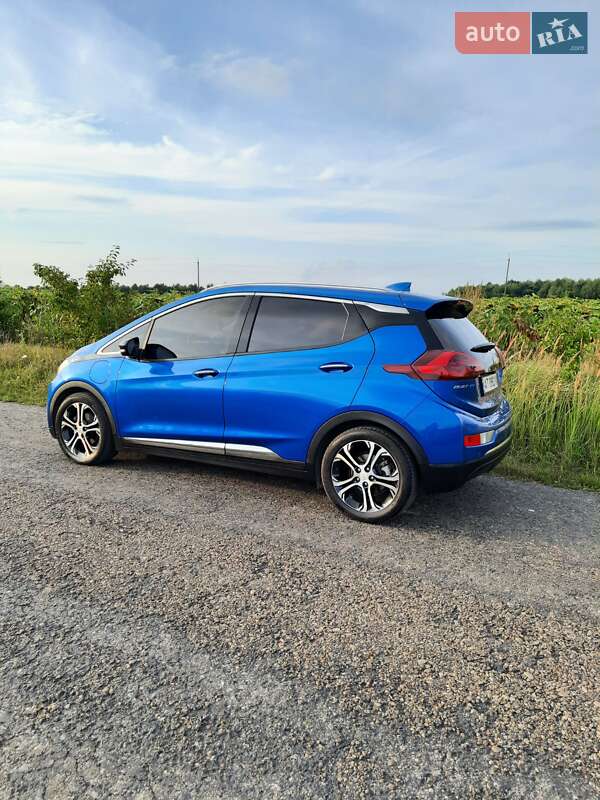 Хэтчбек Chevrolet Bolt EV 2017 в Ивано-Франковске фото 12 Хэтчбек Chevrolet Bolt EV 2017 в Ивано-Франковске